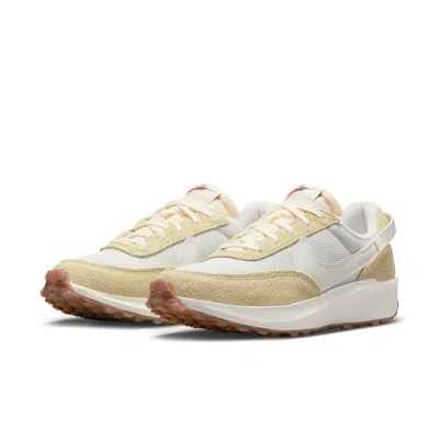 Nike (wmns)  Waffle Debut Vintage 'light Bone Sail' In Brown