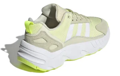 Adidas Originals (wmns) Adidas Zx 22 Boost 'sand Yellow Tint'