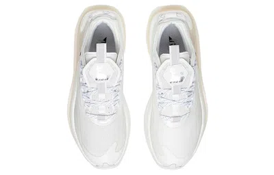 Li-ning (wmns)  Beyond 6 'standard White'