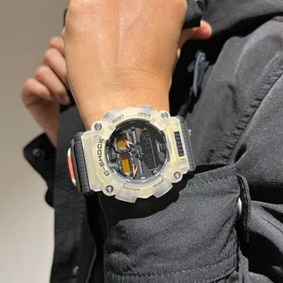 Casio G-shock Analog-digital 'black' In Neutral