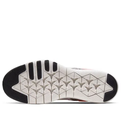 Nike (wmns)  Flex Tr Trainer 9 'white Pink' In Multi