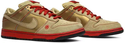 Nike Sb Dunk Low Pro 'money Cat' In Gold
