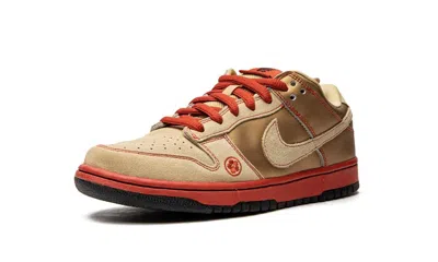 Nike Sb Dunk Low Pro 'money Cat' In Gold