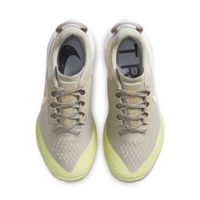 Nike (wmns)  Air Zoom Terra Kiger 6 'stone Limelight' In Neutral