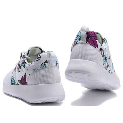Nike (wmns)  Roshe One Print In Multi