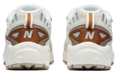 New Balance (wmns)  Nb 703 'cream White Khaki'