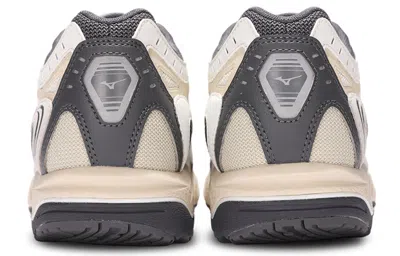 Mizuno Wave Orion 'versatile Comfort Lowtop Beige' In Multi