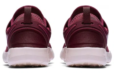 Nike (wmns)  Free Tr 7 'tea Berry' In Red