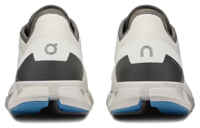 On Round Head Low-cut Sneakers In White