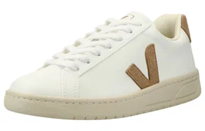 Veja Urca Cwl 'white Camel' In Multi