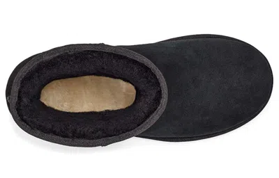 Ugg Classic Short Black Boots With Logo Patch On The Rear And Shearling Lining In Suede Woman In Black