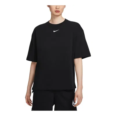 Nike Plus Size Sportswear Oversized Short-sleeve T-shirt In Black