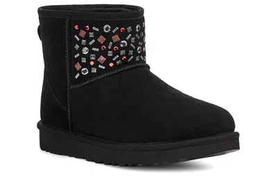 Ugg (wmns)  Classic Mini Stud Ii Rivets Snow Boots Black