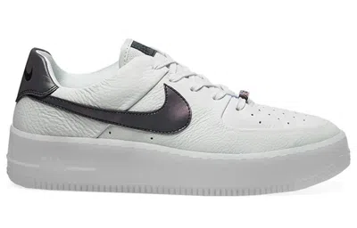 Nike (wmns)  Air Force 1 Sage Low Lx 'spruce Aura' In White