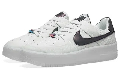 Nike (wmns)  Air Force 1 Sage Low Lx 'spruce Aura' In White