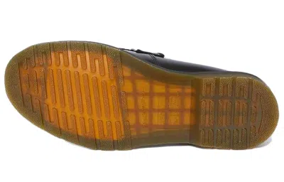 Dr. Martens Adrian