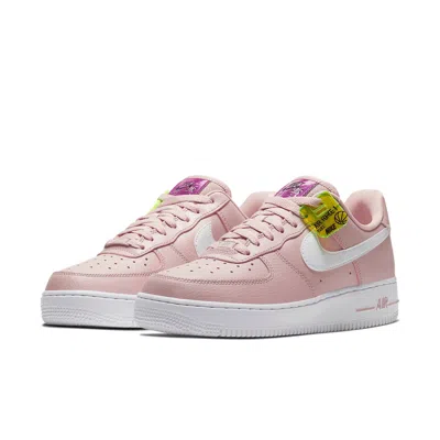 Nike (wmns)  Air Force 1 '07 Se 'stone Mauve' In Pink