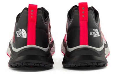 The North Face Women's Vectiv Infinite Sneaker In Tnf Black / Brilliant Coral In Multi