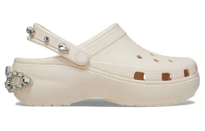 Crocs Women's Classic Platform Tiara Clog; Dew, W7 In White