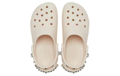 Crocs Women's Classic Platform Tiara Clog; Dew, W7 In White