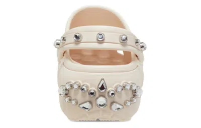 Crocs Women's Classic Platform Tiara Clog; Dew, W7 In White