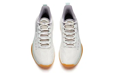 Anta Attack 3 'white Grey Gum'