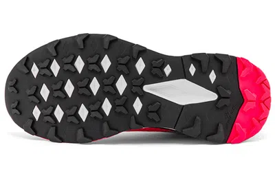 The North Face (wmns)  Vectiv Enduris Ii Trail Running Shoes 'tnf White Trail Marker Print With Brill In Gray