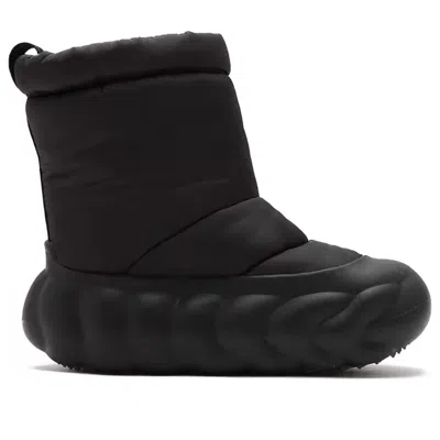 Crocs Overpuff Boot In Black