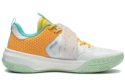 Li-ning Liren 3 Team 'year Of The Rabbit' In White