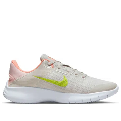 Nike (wmns)  Flex Experience Run 11 Next Nature 'light Bone Atomic Green' In Gray