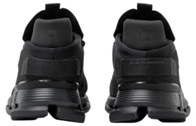 On (wmns)  Running Cloudnova 'black Eclipse'