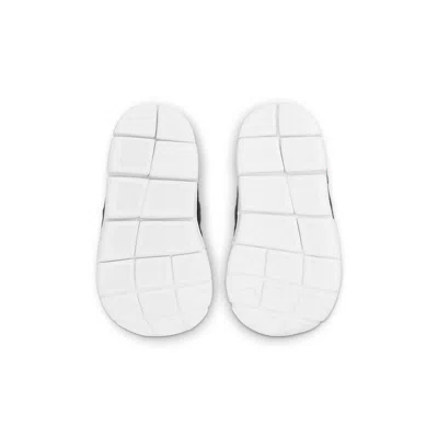 Nike (td)  Dynamo Free Low-top Running Shoes Black/green