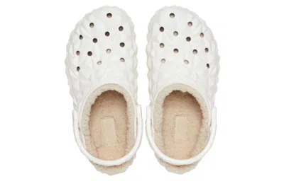 Crocs Classic Lined Geometric Clog In White