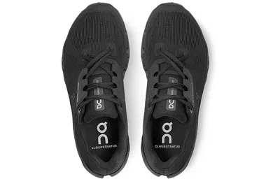 On (wmns)  Running Cloudstratus 'black'