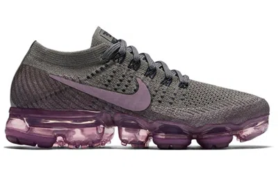 Nike (wmns) Lab Air Vapormax 'tea Berry' In Gray