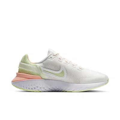 Nike (wmns)  Legend React 3 'barely Volt' In White