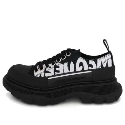 Alexander Mcqueen (wmns)  Tread Slick Low Lace Up Canvas Graffiti 'black White'