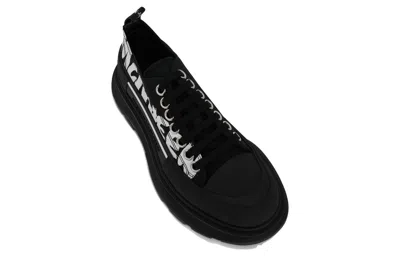 Alexander Mcqueen (wmns)  Tread Slick Low Lace Up Canvas Graffiti 'black White'