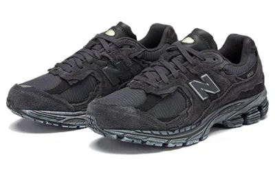 New Balance Unisex M2002rv1 Sneakers In Gray