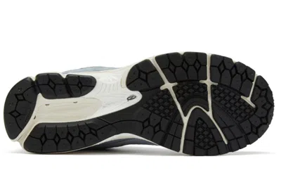 New Balance Blue 2002r Sneakers