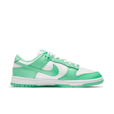 Nike Dunk Low Sneakers In Green