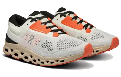 On Cloudstratus Sneakers