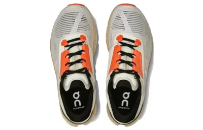 On Cloudstratus Sneakers