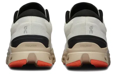 On Cloudstratus Sneakers