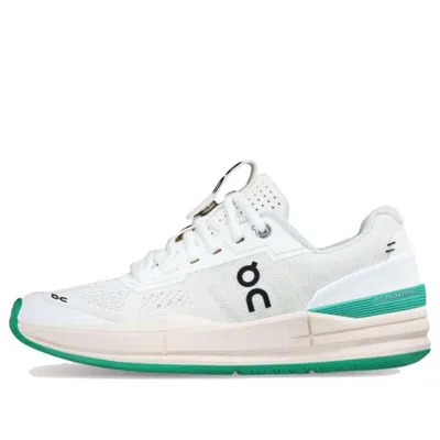 On (wmns)  Running The Roger Pro 'white Mint'