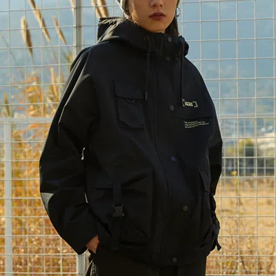 Vans (wmns)  Cargo Multiple Pockets Hooded Jacket Black