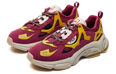 Fila (wmns)  Rjv Low-top Running Shoes 'red' In Multi