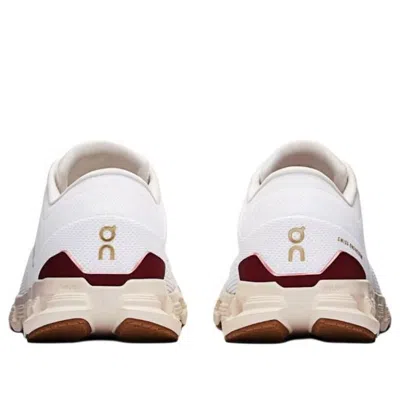 On Cloud X 4 Sneakers In White