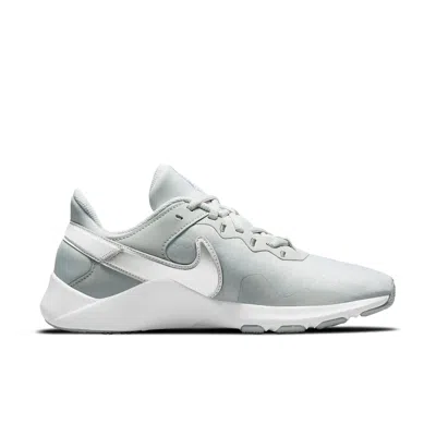 Nike (wmns)  Legend Essential 2 'photon Dust Metallic Silver' In Gray