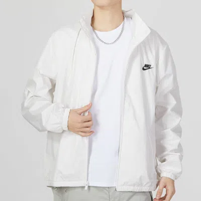 Nike Club+ Full-zip Woven Jacket In White